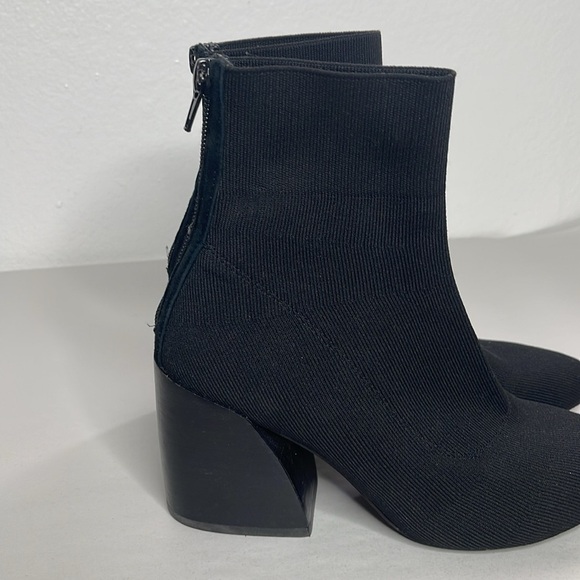 Jeffrey Campbell Bentlee Black Ankle Sock Zip Back Boot Size 6 - Picture 2 of 7